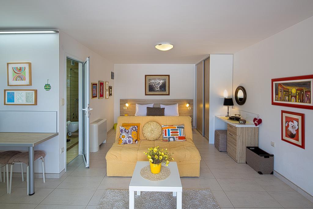 טיווט Aruba Apartments מראה חיצוני תמונה