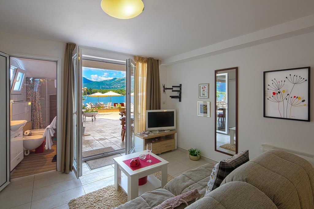טיווט Aruba Apartments מראה חיצוני תמונה